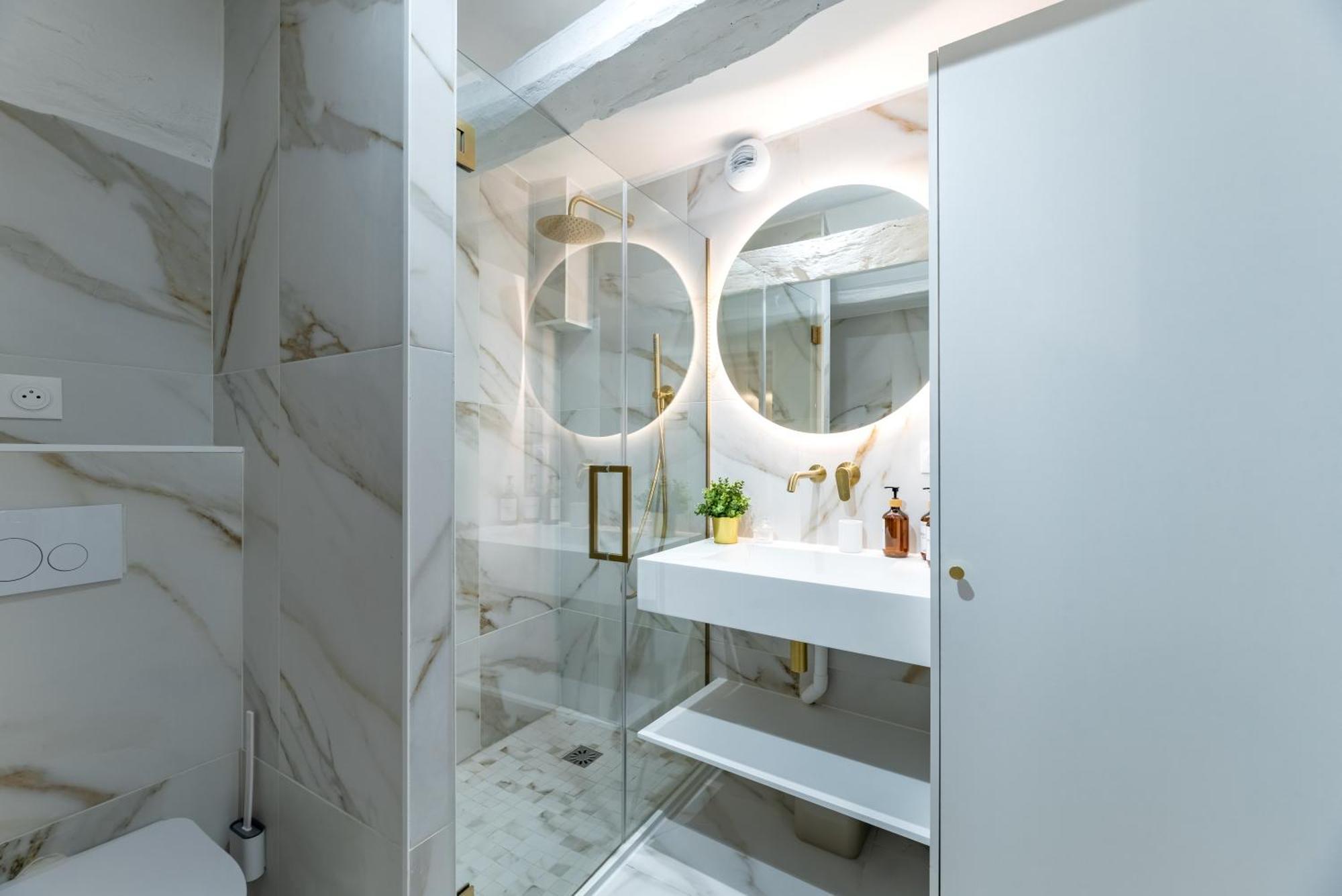 Suite Cathedrale Haut De Gamme + Parking - N°8 Rouen Luaran gambar