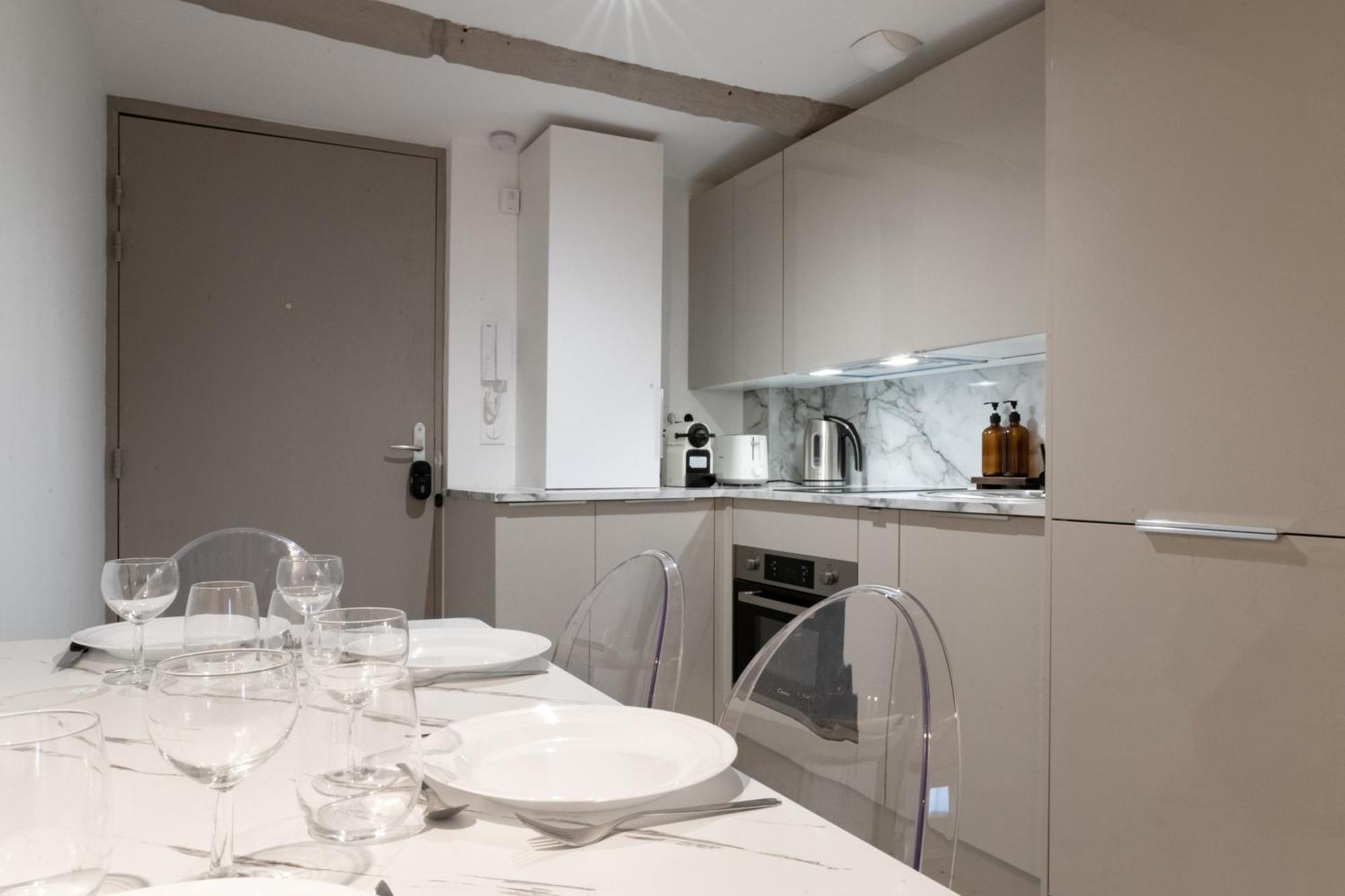 Suite Cathedrale Haut De Gamme + Parking - N°8 Rouen Luaran gambar